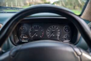 Image 17/27 de Aston Martin DB 7 Vantage (1999)