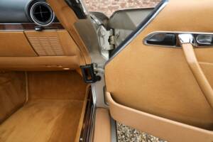Image 26/50 de Mercedes-Benz 560 SL (1988)