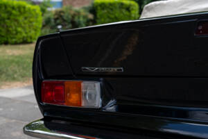 Afbeelding 16/32 van Aston Martin V8 Vantage Volante (1988)