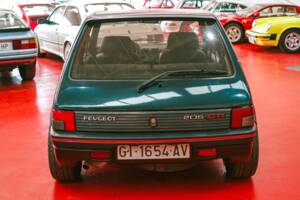 Image 8/33 of Peugeot 205 GTi 1.9 (1993)