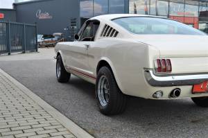 Image 19/33 de Ford Mustang 289 (1966)