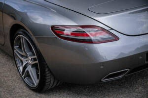 Image 49/50 of Mercedes-Benz SLS AMG Roadster (2014)