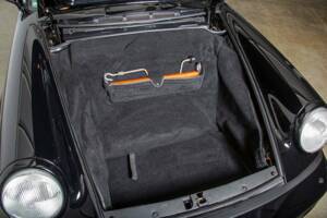 Bild 30/38 von Porsche 911 Carrera 2 (1992)
