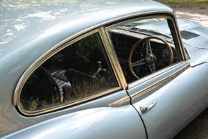 Image 14/50 of Jaguar E-Type (2+2) (1966)