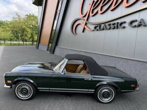 Image 20/50 de Mercedes-Benz 280 SL (1969)