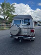Immagine 2/14 di Chevrolet Van (1989)