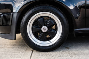 Image 66/67 de Porsche 911 Turbo 3.3 (1986)