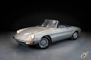 Image 1/22 de Alfa Romeo 1300 Spider Junior (1968)
