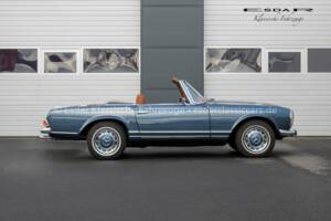 Afbeelding 5/41 van Mercedes-Benz 280 SL (1969)