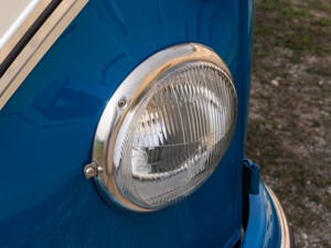 Image 41/80 of Volkswagen T1 Samba (1966)