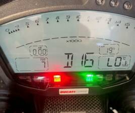 Bild 11/50 von Ducati Desmosedici RR (2008)