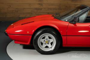 Bild 5/8 von Ferrari 308 GTSi (1981)