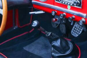 Image 50/50 of Alfa Romeo Giulia 1600 Spider (1963)