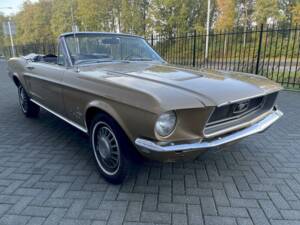 Image 6/36 of Ford Mustang 200 (1968)