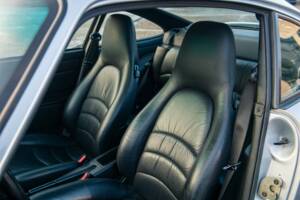 Bild 21/27 von Porsche 911 Carrera (1994)