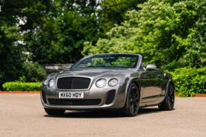 Immagine 13/50 di Bentley Continental GTC (2010)