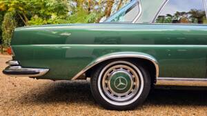 Bild 21/72 von Mercedes-Benz 280 SE 3,5 (1970)