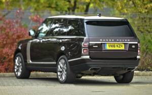 Image 20/50 of Land Rover Range Rover V8 SV Autobiography (2018)