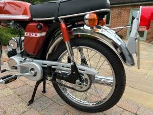 Image 23/35 of Yamaha DUMMY (1975)