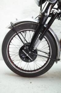 Image 22/30 of Vincent Rapide C (1951)