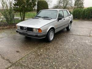 Bild 8/8 von Alfa Romeo Giulietta 1.6 (1982)