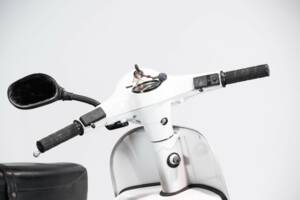 Image 24/50 of Piaggio DUMMY (1980)