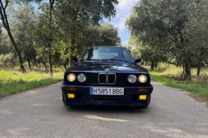 Imagen 37/42 de BMW 325i (1991)
