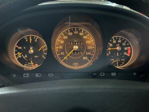 Bild 35/99 von Mercedes-Benz 500 SLC (1981)