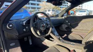 Bild 15/48 von McLaren 650S Spider (2014)