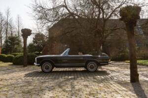 Image 2/30 de Mercedes-Benz 250 SL (1967)