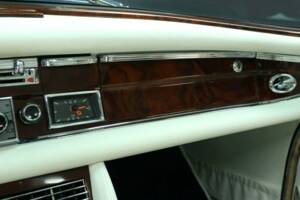 Bild 25/50 von Mercedes-Benz 280 SE 3,5 (1971)