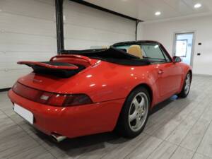 Image 6/15 of Porsche 911 Carrera (1995)