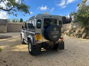 Image 6/50 of Land Rover Defender 90 (2011)
