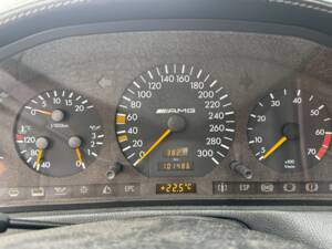 Image 8/10 of Mercedes-Benz SL 600 6.0 AMG (1995)