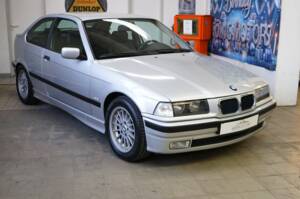 Imagen 1/32 de BMW 323ti Compact (1998)