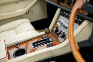 Image 31/50 of Jensen Interceptor MK III (1975)