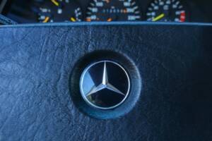 Bild 36/50 von Mercedes-Benz 560 SEC (1987)