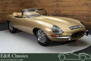 Image 1/18 of Jaguar E-Type (1967)