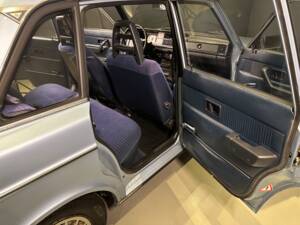 Imagen 34/63 de Volvo 244 (1981)