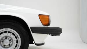 Afbeelding 12/15 van Mercedes-Benz 380 SL (1982)