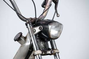 Image 31/50 of Oemmeci DUMMY (1978)