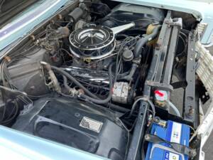 Bild 14/16 von Cadillac DeVille Convertible (1966)