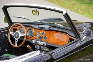 Image 27/37 of Triumph TR 4 (1965)