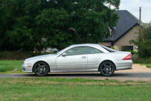 Imagen 11/50 de Mercedes-Benz CL 600 (2003)