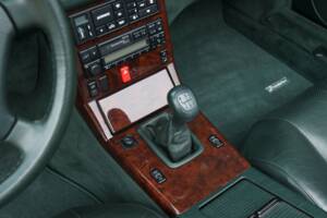 Image 47/50 of Mercedes-Benz 300 SL-24 (1992)