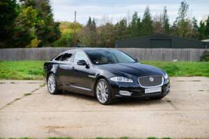 Bild 26/50 von Jaguar XJ 5.0 (2011)