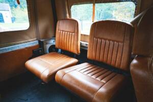 Image 21/50 of Land Rover Defender 90 (1997)