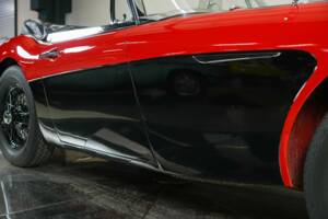 Image 32/50 of Austin-Healey 3000 Mk II (BJ7) (1964)