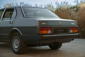 Image 16/50 of Alfa Romeo Alfetta Quadrifoglio Oro (1984)