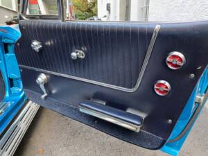 Image 8/20 of Chevrolet Corvette Sting Ray Convertible (1963)